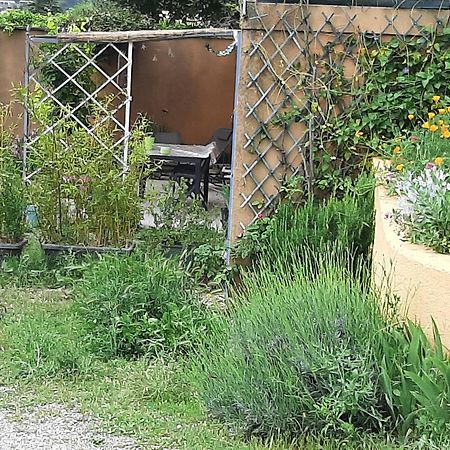 Appartement T.Belle Vue Panoramique Au Coeur Du Luberon 40M2 + Pergola . Jardin. P à Apt Extérieur photo