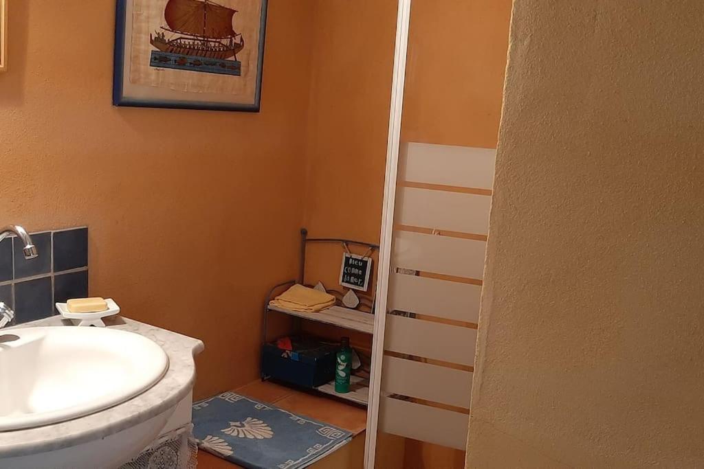 Appartement T.Belle Vue Panoramique Au Coeur Du Luberon 40M2 + Pergola . Jardin. P à Apt Extérieur photo